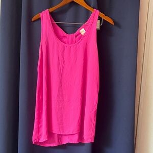 Chic Fuchsia Sleeveless Tank Top